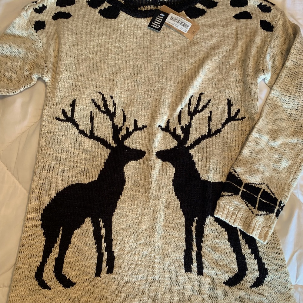 Deer printed knit tunic